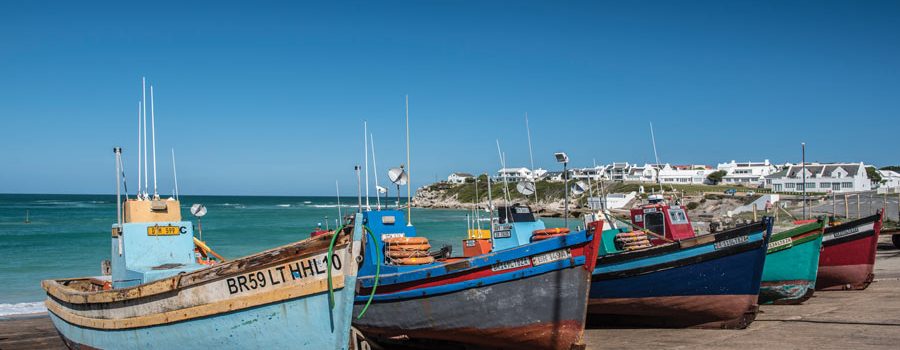 Just three hours south of the bustling city centre of Cape Town lies the sleepy seaside town of Arniston. For more than 200 years, this quaint fishing village has managed to escape major development. Justin Fox spent some time exploring the picturesque holiday spot.